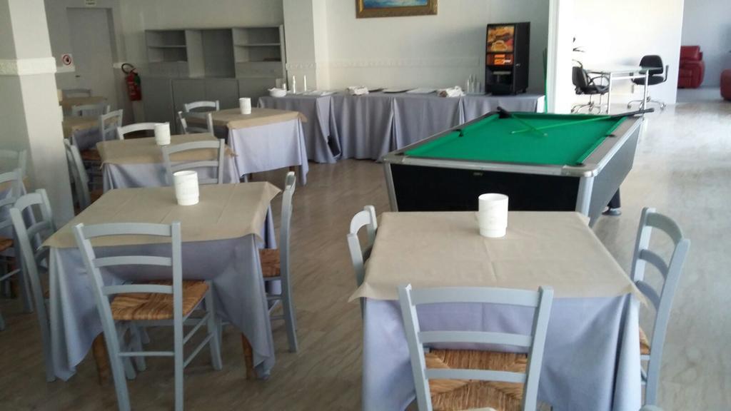 צ'סנטיקו Hotel Ancora מראה חיצוני תמונה
